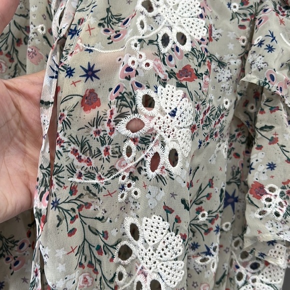 Tularosa Blanche Dress in Cream Jasmine floral - Picture 6 of 9